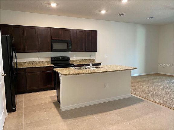2nd image of 3263 Pleasant Willow Ct