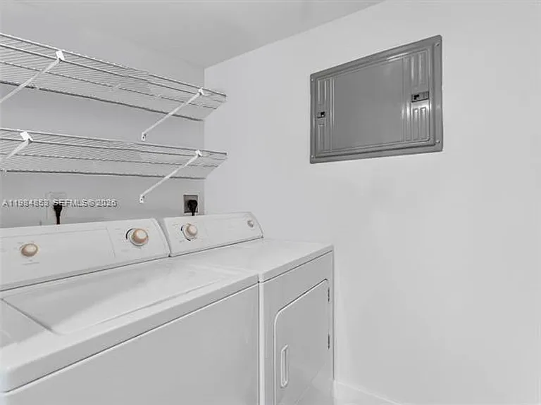 17150 N Bay Rd #2205 — Photo 52