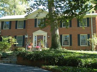 2400 Ridgeway Rd, Dayton, OH 45419