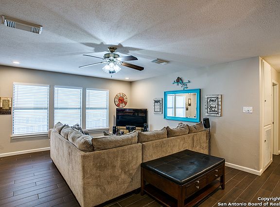 5th image of 4871 Corian Springs Dr