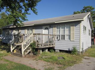 Deaf Smith St, La Porte, TX 77571