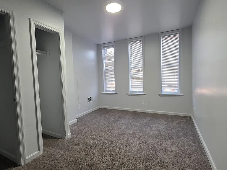 1606 Riggs Ave — Photo 10