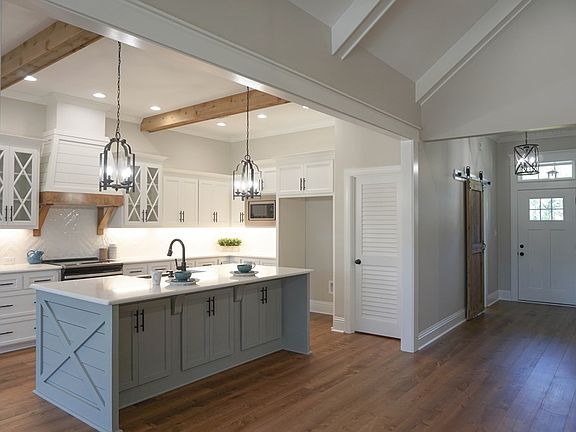 3rd image of 3412 Norton Pl