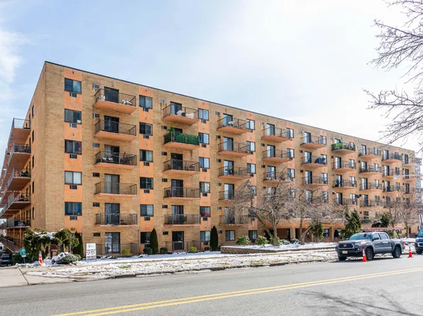 Summit on Prospect, 240 Prospect Avenue Palisades Park #463, Hackensack, NJ 07601