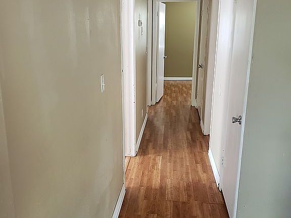 hallway to 3 bedrooms