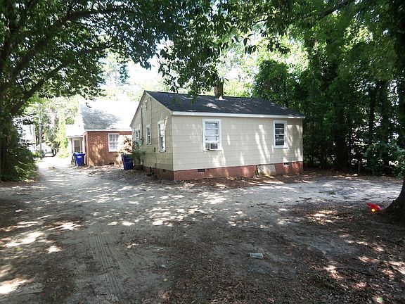 2nd image of 407 S Elm St #B