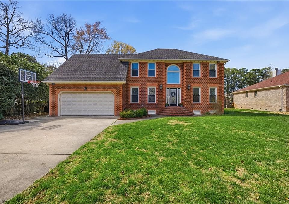 1st image of 504 Aguila Dr