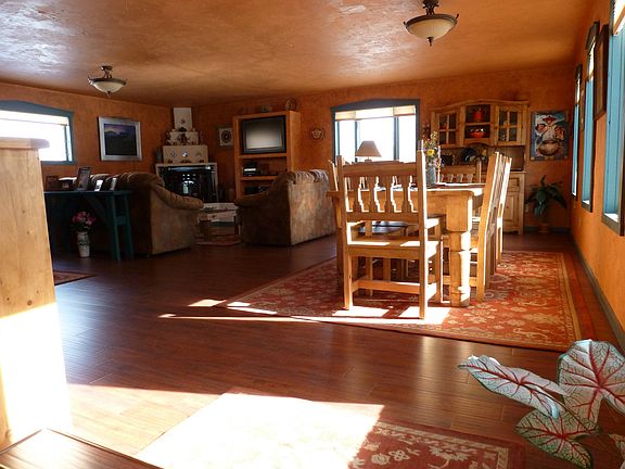 4th image of 200 Romero St