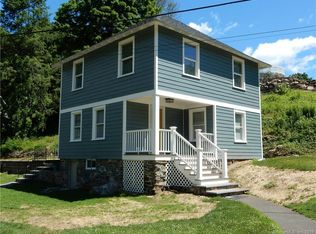 230 Valley Rd, Cos Cob, CT 06807