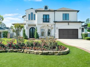 71 W Loftwood Cir, The Woodlands, TX 77382