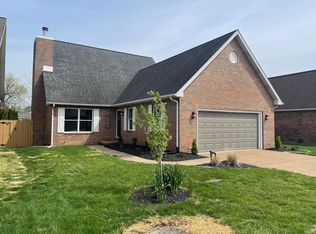 432 Huntwood Ln, Evansville, IN 47715