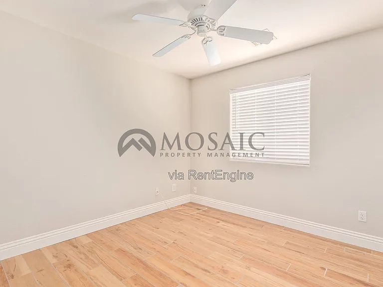 3381 E Flamingo Ct — Photo 23