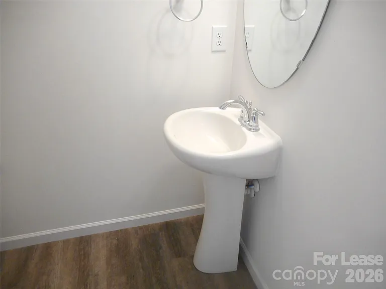 1030 Beatty Woods Dr — Photo 6