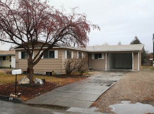 490 Lena Ln, Blackfoot, ID 83221