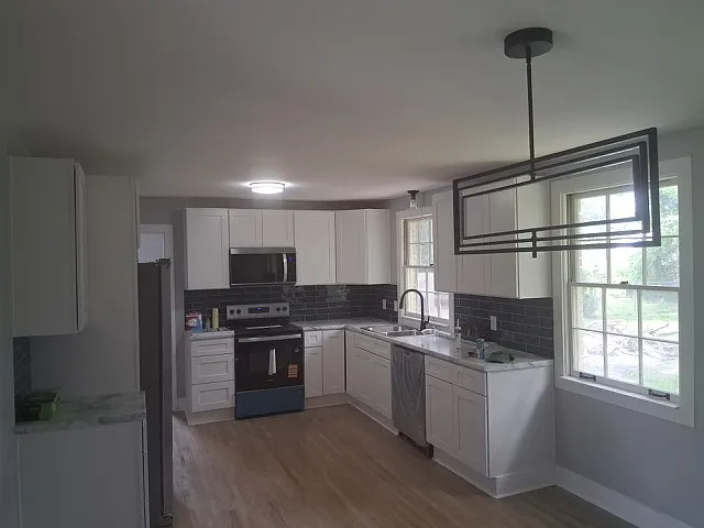 2407 Obrien Dr — Photo 3