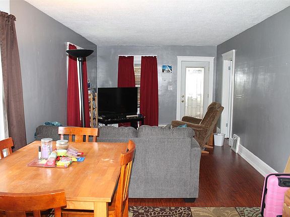 2nd image of 232 W Palmer Ave