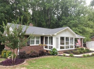 109 Pinewood Dr, Greer, SC 29651
