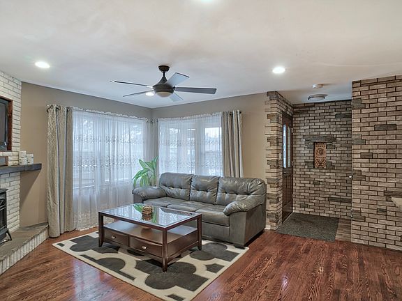 2nd image of 8323 N Oriole Ave