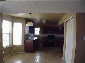 4th image of 240 Barnsworth Ct