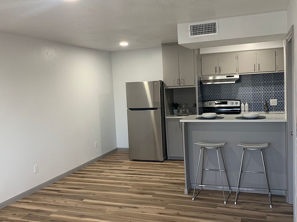 Stage LR Kitch_12272021