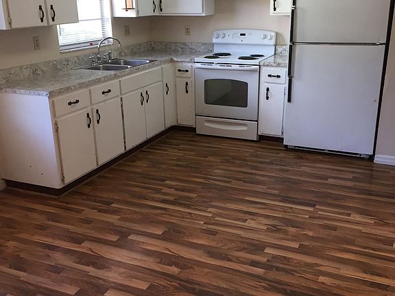 3rd image of 500 S Tangerine Ct