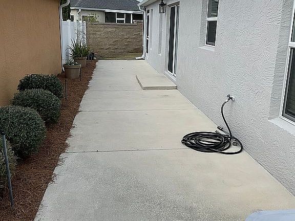 2nd image of 2153 Sandalwood Pl