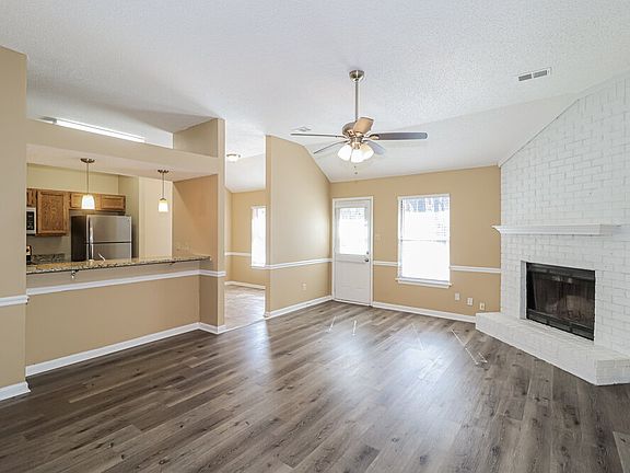 4th image of 7101 Market Square Dr