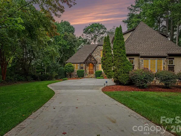7484 Cottonwood Dr, Denver, NC 28037