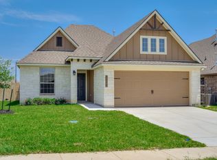 1004 Old Vine Rd, Brenham, TX 77833