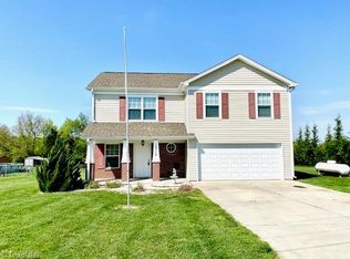 1215 Northwood Church Rd, Yadkinville, NC 27055