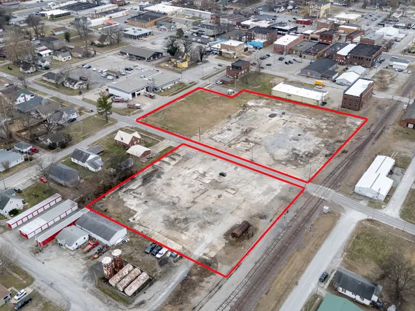 100 E Saint Louis St, West Frankfort, IL 62896