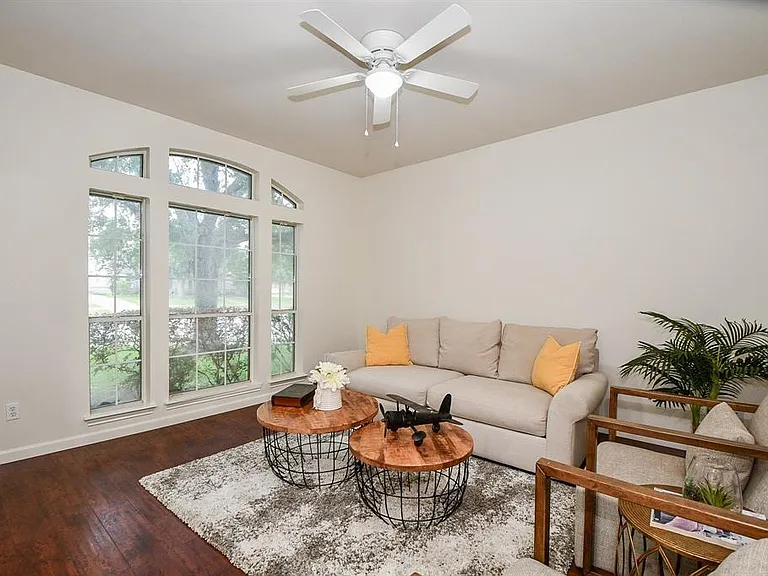 3207 Brook Arbor Ln — Photo 8