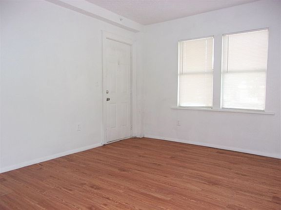 3rd image of 540 SW 24th St #1