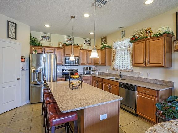 2nd image of 2760 Limerick Cir