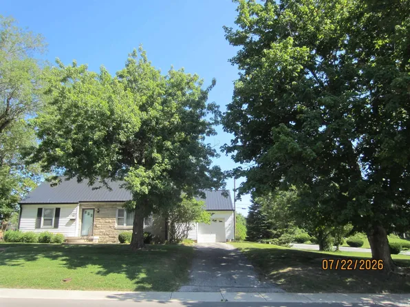 1102 W Jeffras Ave, Marion, IN 46952