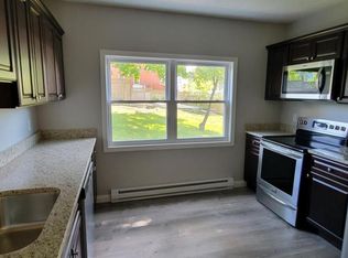 103 Hanover St, Fall River, MA 02720