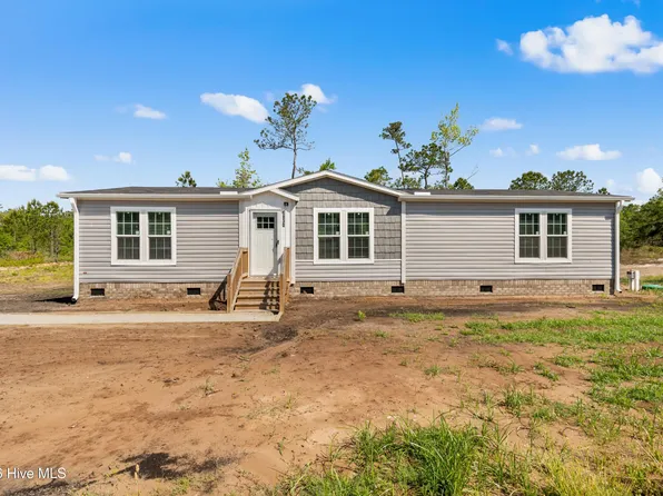 6830 Lewis Drive SE, Winnabow, NC 28479