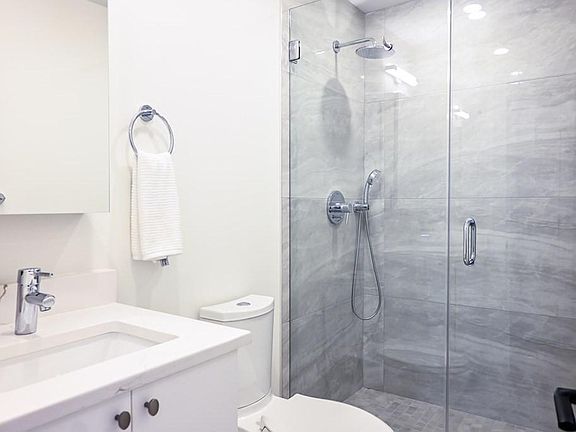3rd image of 282 Maverick St #1