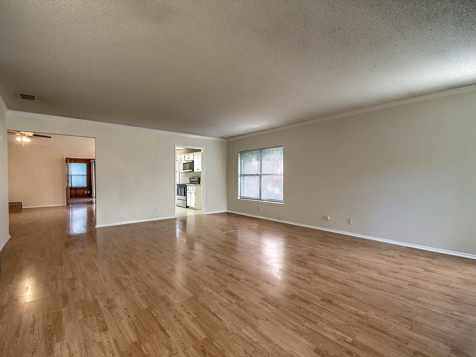 1st image of 6318 Gallery Cliff Dr
