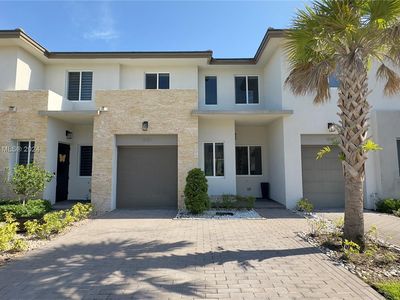 921 Pioneer Way, Royal Palm Beach, FL, 33411