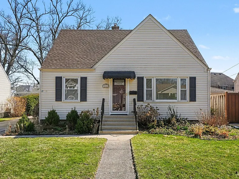 995 S Swain Ave — Photo 1