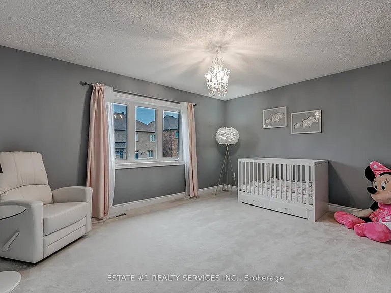 20 Maybeck Dr — Photo 7