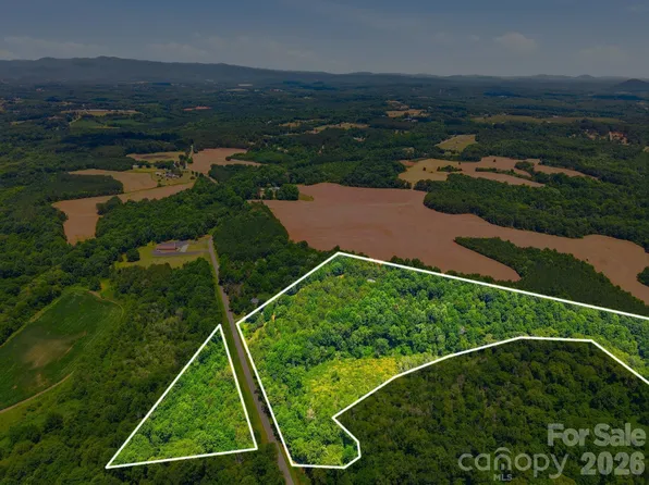 810 Warlick Rd, Belwood, NC 28090