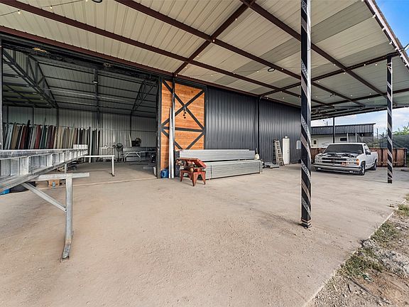 2nd image of 112 County Road 4028a