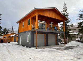 1827 Rogers Park Ct #B, Anchorage, AK 99508