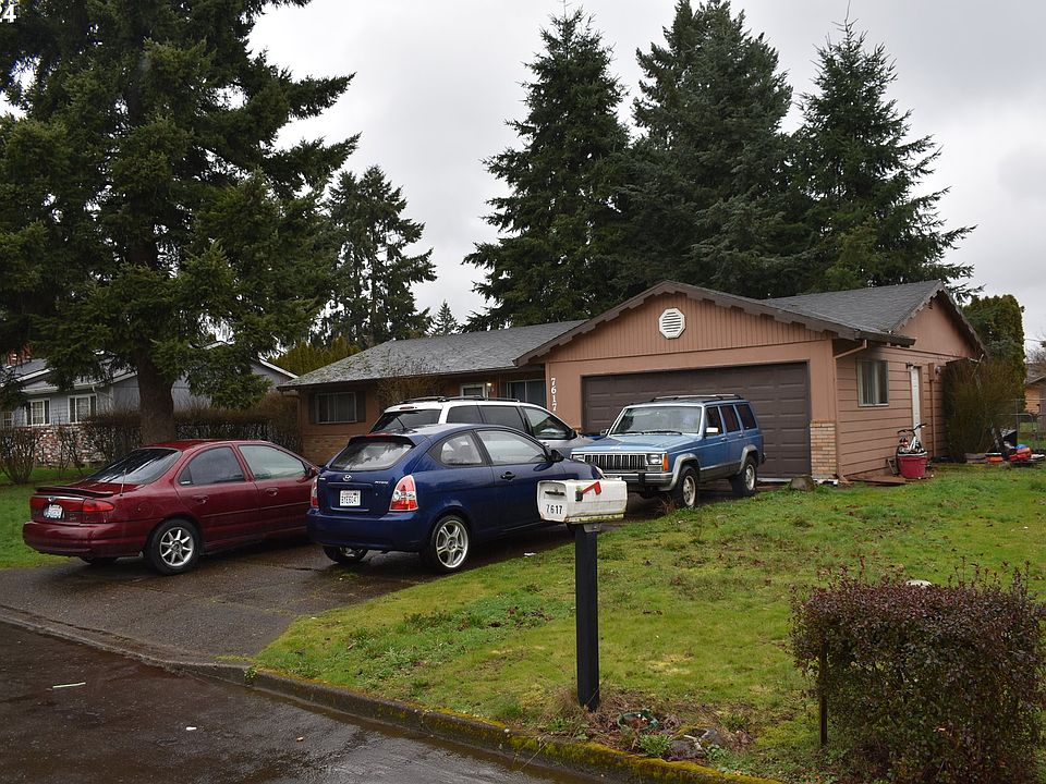 2nd image of 7617 NE 126th Ave