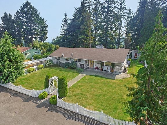 2nd image of 5711 36th Ave E