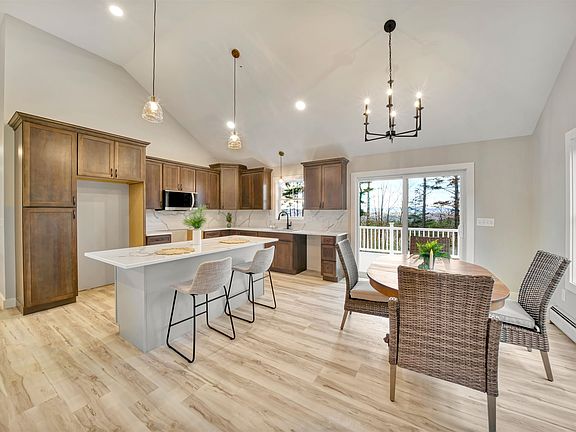 5th image of 310 Stocker Pond Road