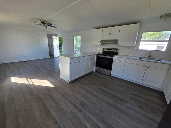 5th image of 318 Garner Rd