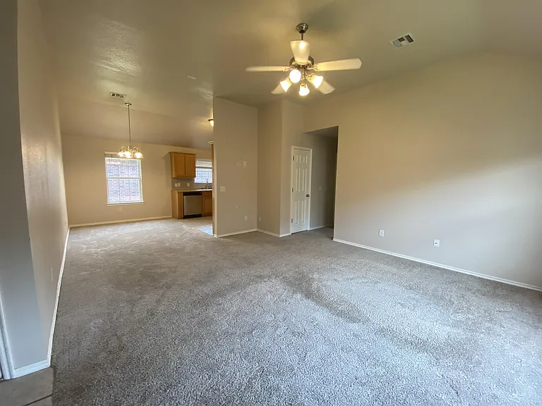 4100 Applegate Dr — Photo 5